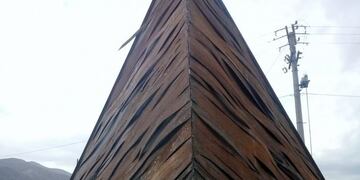 La imponente escultura es obra de Mirta Romero\u002E