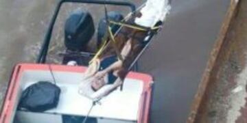 El marinero fue rescatado del ru00edo tras sufrir un ACV.