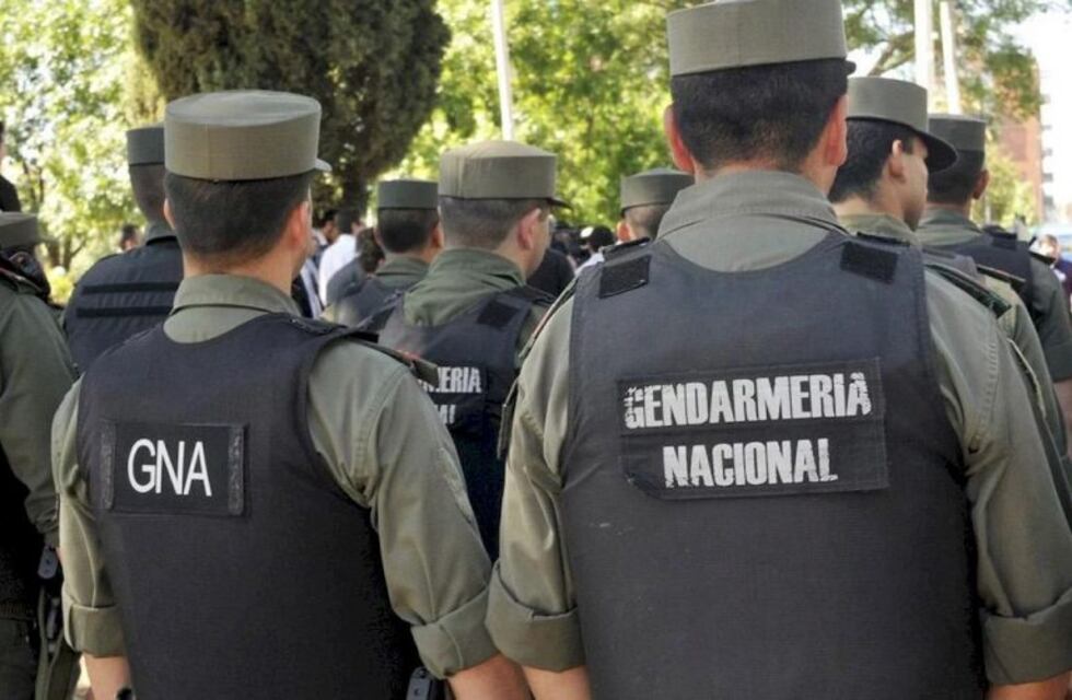 Perito Moreno: le encuentran droga y municiones a un bombero