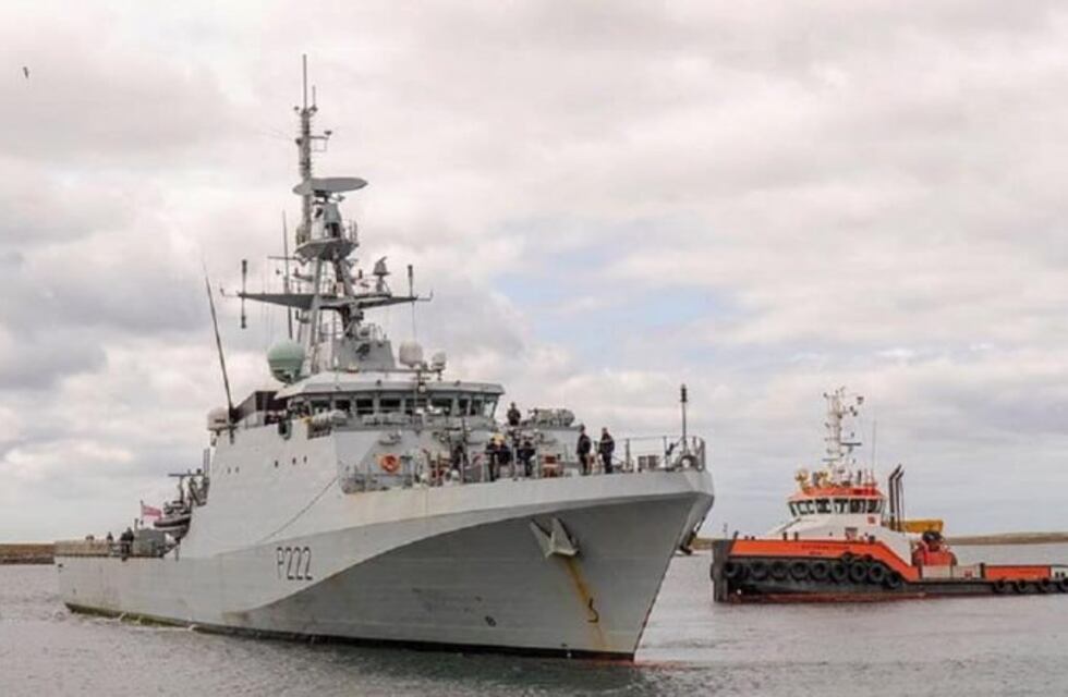 Paseo y ejercicios a bordo del HMS "FORTH"