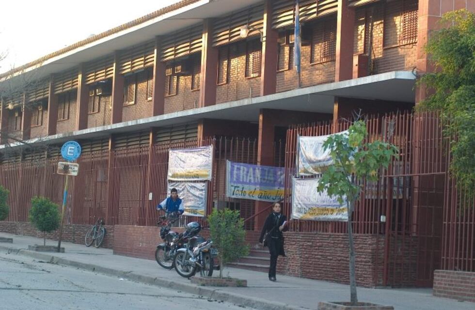 Docentes de la UNNE comienzan el cese de actividades en Chaco y Corrientes