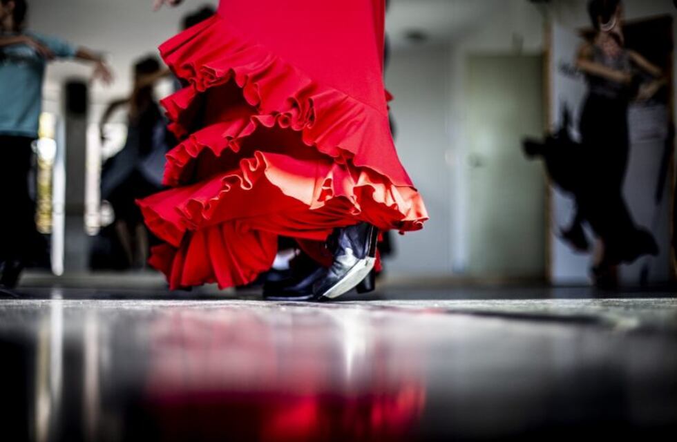Se viene una clase abierta de flamenco en la costanera de Carlos Paz