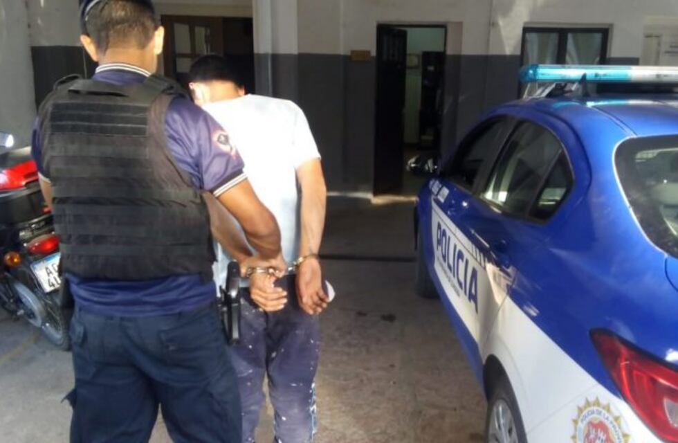 Alta Gracia: detuvieron a una pareja por romper la puerta de una casa e intentar usurparla