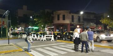 La Terminal de Ómnibus estuvo bloqueada durante la madrugada en reclamo de justicia\u002E (@eugeiermoli)