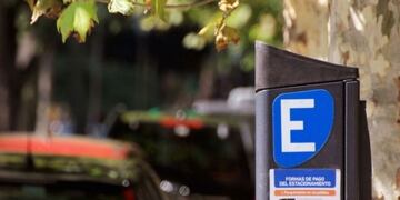 Para los comerciantes céntricos, la suba del estacionamiento medido solo beneficia a los shoppings