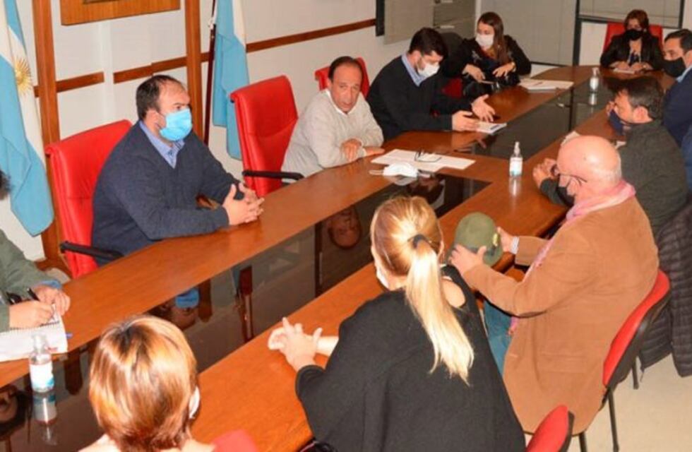 Se reunieron para unificar normas de circulación vial en la Avenida Perón