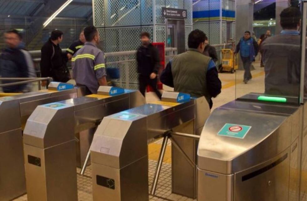 Antes del paro del jueves, los metrodelegados liberaron molinetes en la línea H