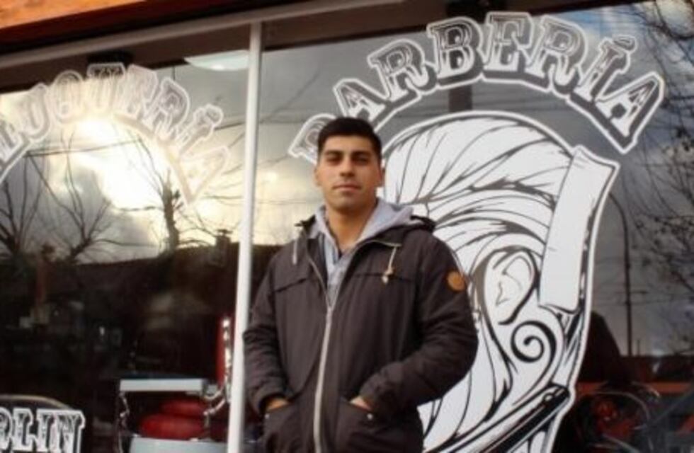 Peluquero de Miramar cambió cortes de pelo por donaciones para niños