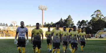 Crucero del Norte fue derrotado 2-0 por Chaco For Ever\u002E (Misiones Online)