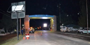 Descubrieron a dos hombres que intentaban ingresar a San Luis ocultos en un camión