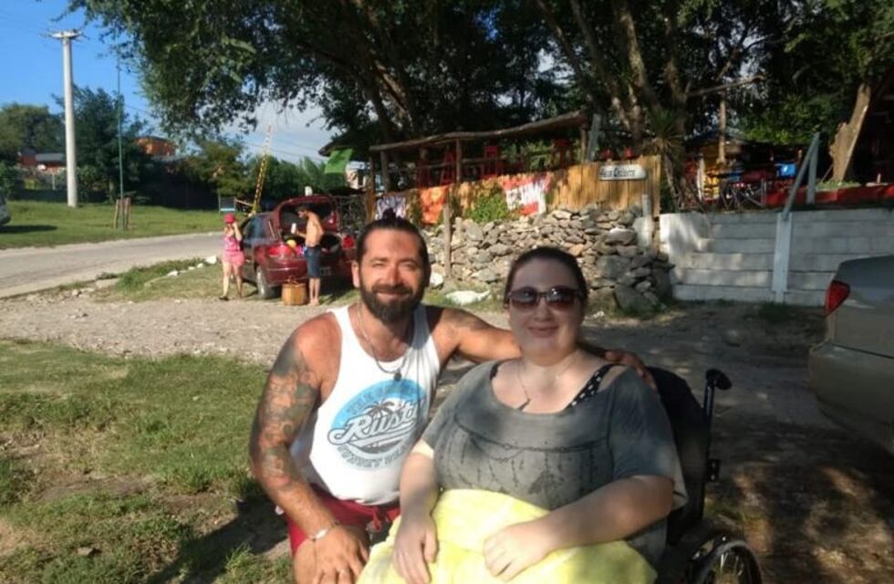 Gracias a una rampa, una joven de 15 años disfrutó del río de un modo diferente