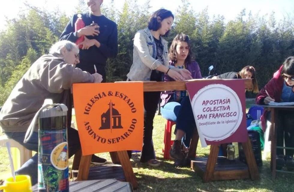 93 personas renunciaron con "Apostasía Colectiva San Francisco"