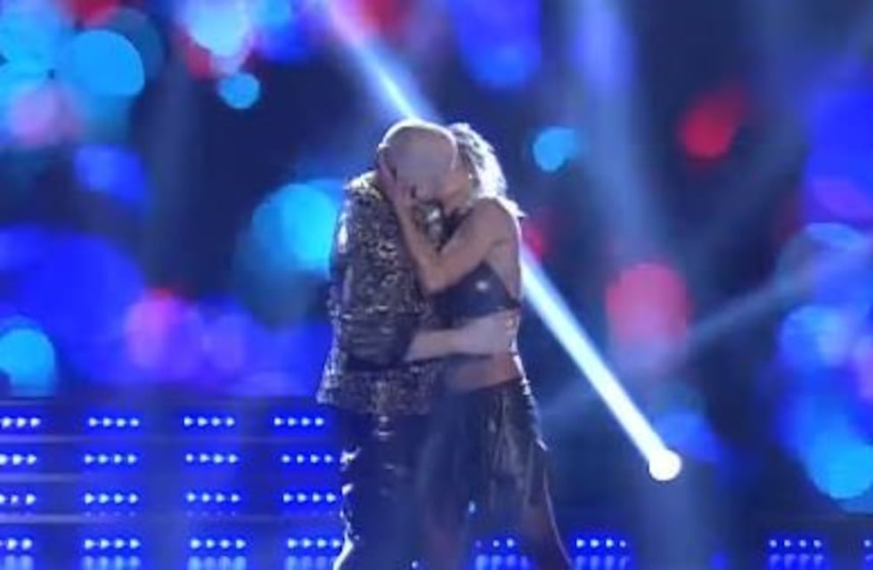 ¡Muy hot! Mirá el tremendo beso entre Muscari y Noelia Marzol