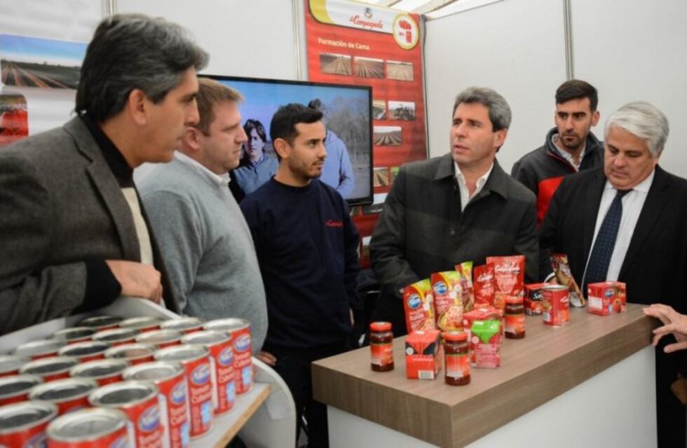 Los principales productores e industriales tomateros, reunidos en San Juan