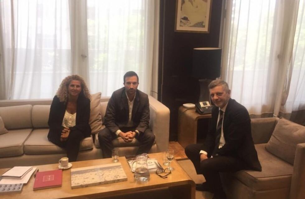El ministro de Industria, Comercio y Empleo se reunió con funcionarios de Nación