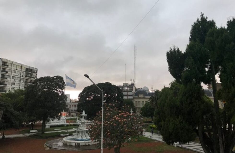 Rige un alerta por tormentas fuertes para Paraná