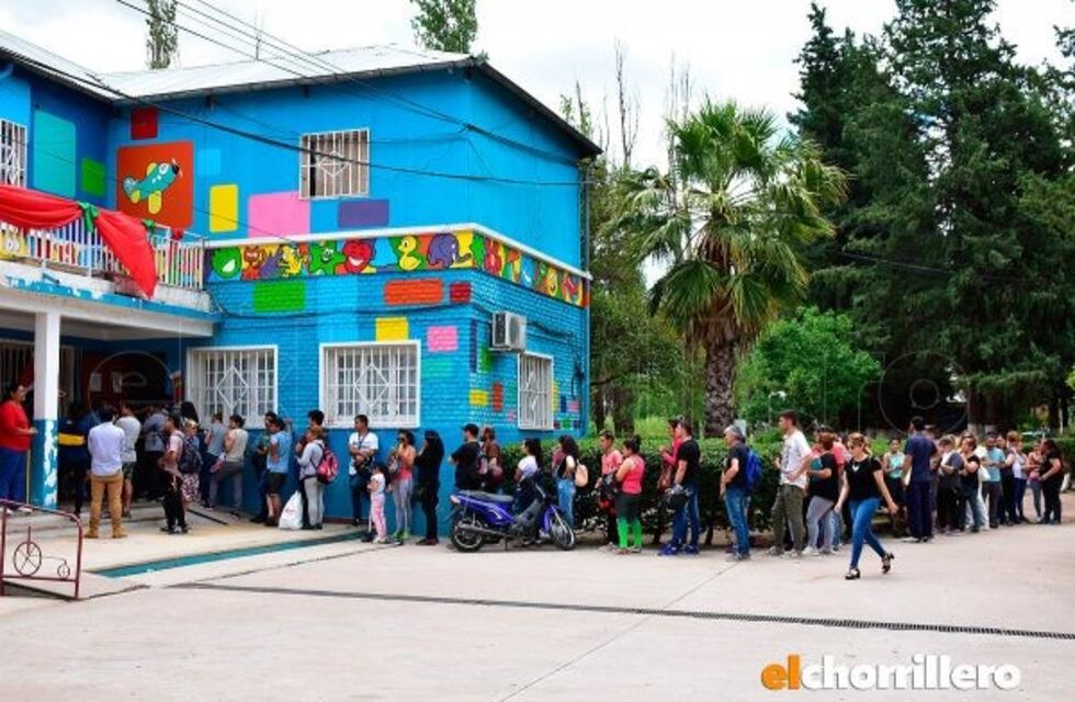 Beneficiarios de planes sociales en San Luis protestaron porque aún no cobran