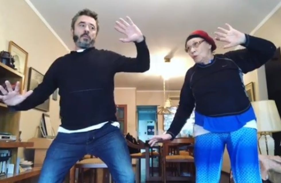 Pablo Granados y su divertida clase de tai chi junto a su mamá Delia