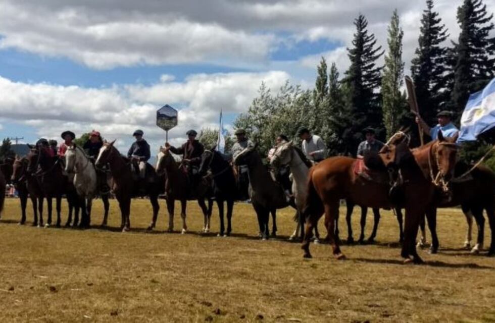 Funcionarios provinciales participaron de la Fiesta del Ciprés Cordillerano