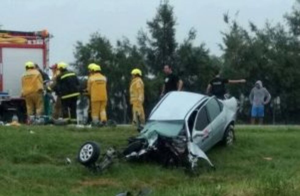 Un remisero murió tras chocar con un camión sobre la Ruta Nacional 33