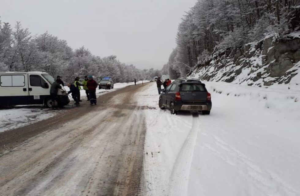 Tres vehículos colisionaron violentamente en Ruta Nacional Nº3