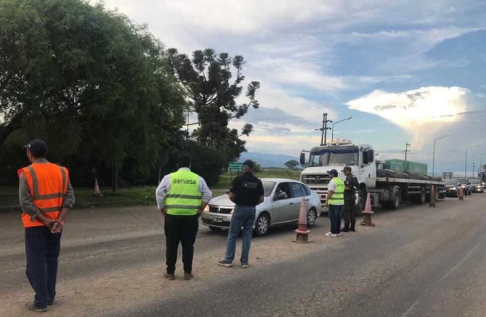 Un remisero tucumano fue detenido en Salta por poseer droga