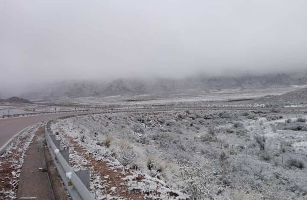 La nieve dijo presente en el interior de La Rioja
