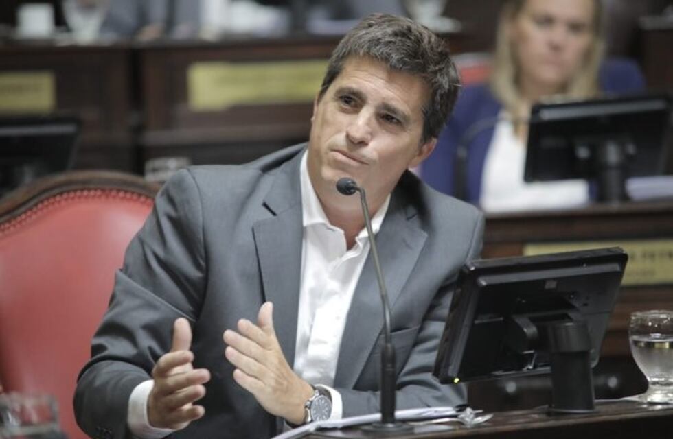 Para el senador Allan, la gestión de Kicillof por ahora es "improvisación"