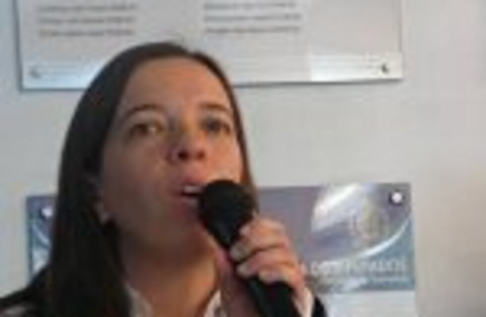 La senadora provincial Daniela García cargó contra la Iglesia