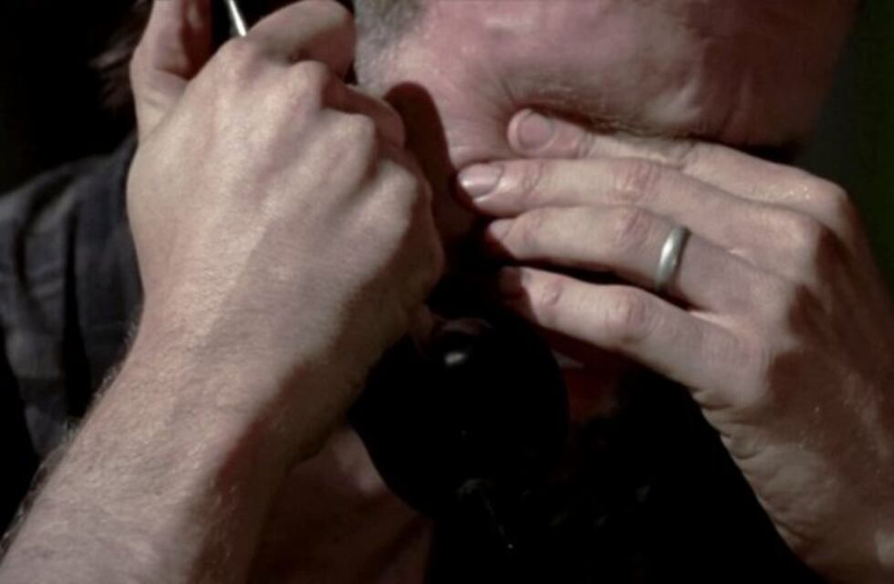 Le hicieron creer que tenían secuestrado a su hijo y le robaron 10 mil pesos