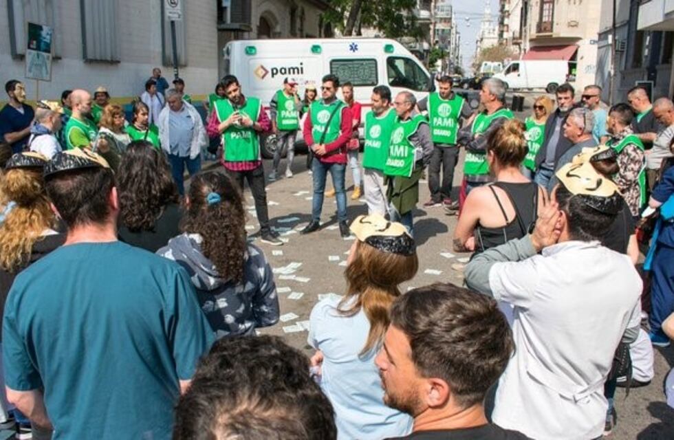 La Provincia propuso a los gremios pasar a planta a 600 trabajadores contratados