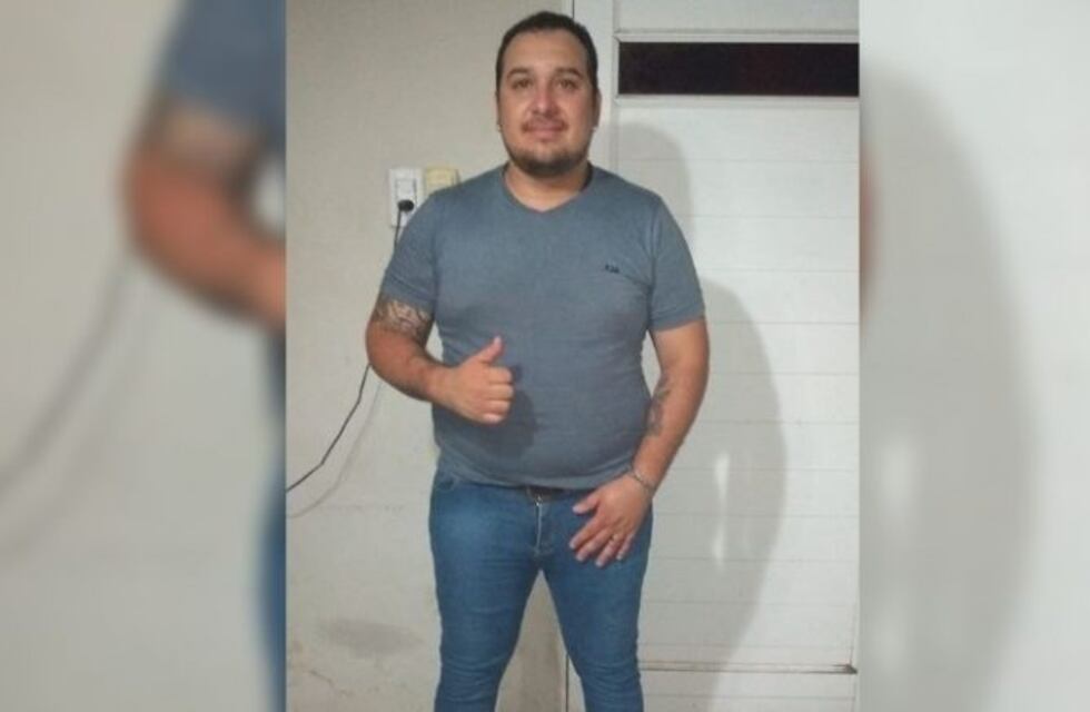 Vecino busca a su papá biológico