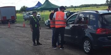 Control de Gendarmeria Gualeguaychú\nCrédito: ElDía