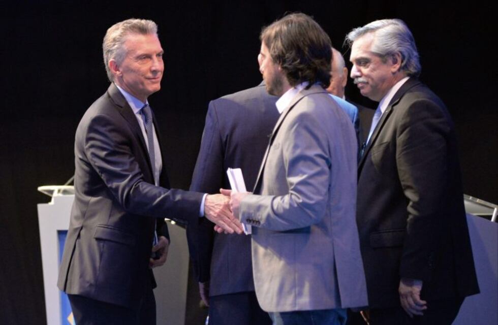 Bloopers, memes y todo el color que dejó el debate presidencial