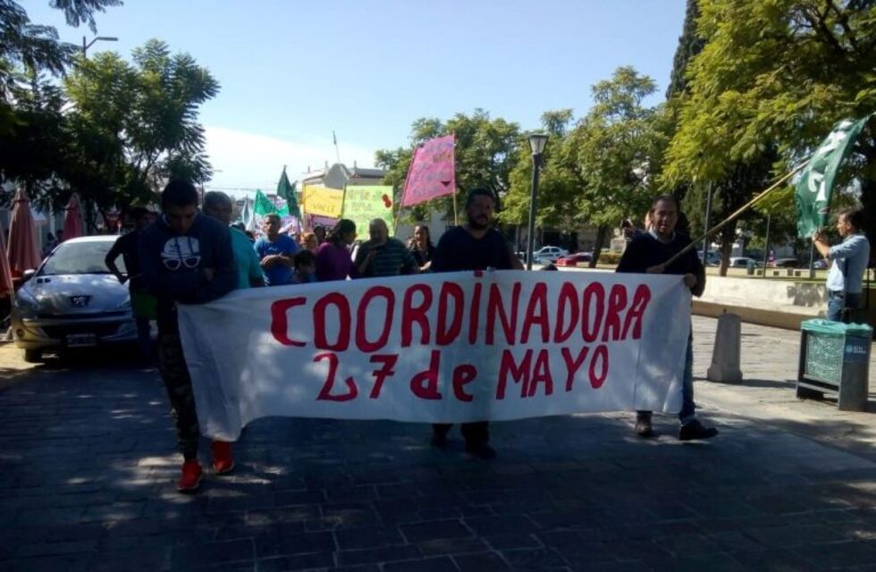 "La Coordinadora 27 de Mayo" marchó por el centro de Alta Gracia