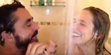 Pablo Granados, Alina Moine y una graciosa entrevista bajo la ducha