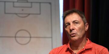 Kudelka explicó la razón por la que no convocó a Cacciabue contra Arsenal (Prensa Newell's)