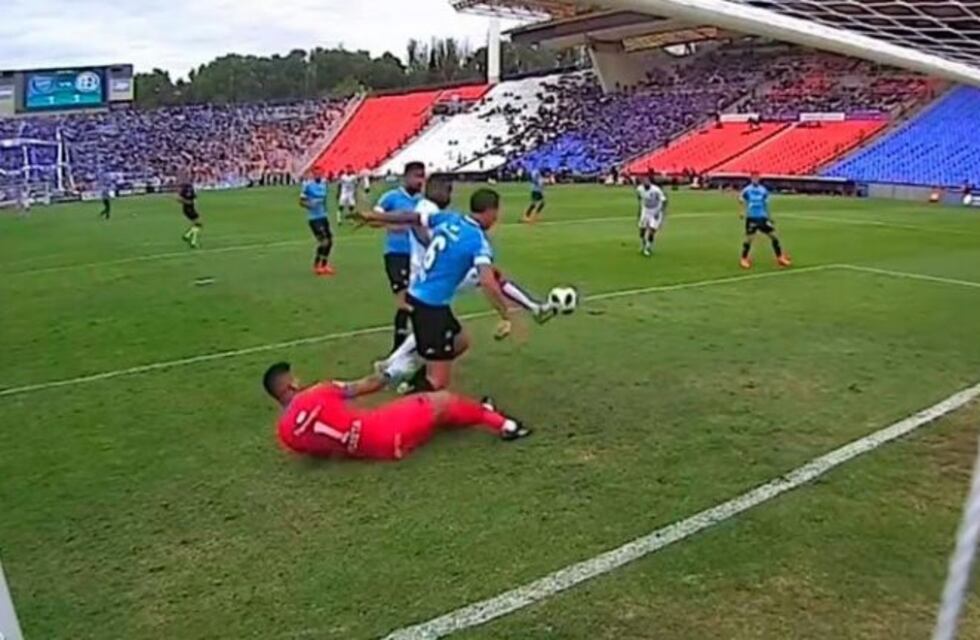 Lucas Acosta: "Con Lema seguimos discutiendo en el vestuario por la jugada del gol"