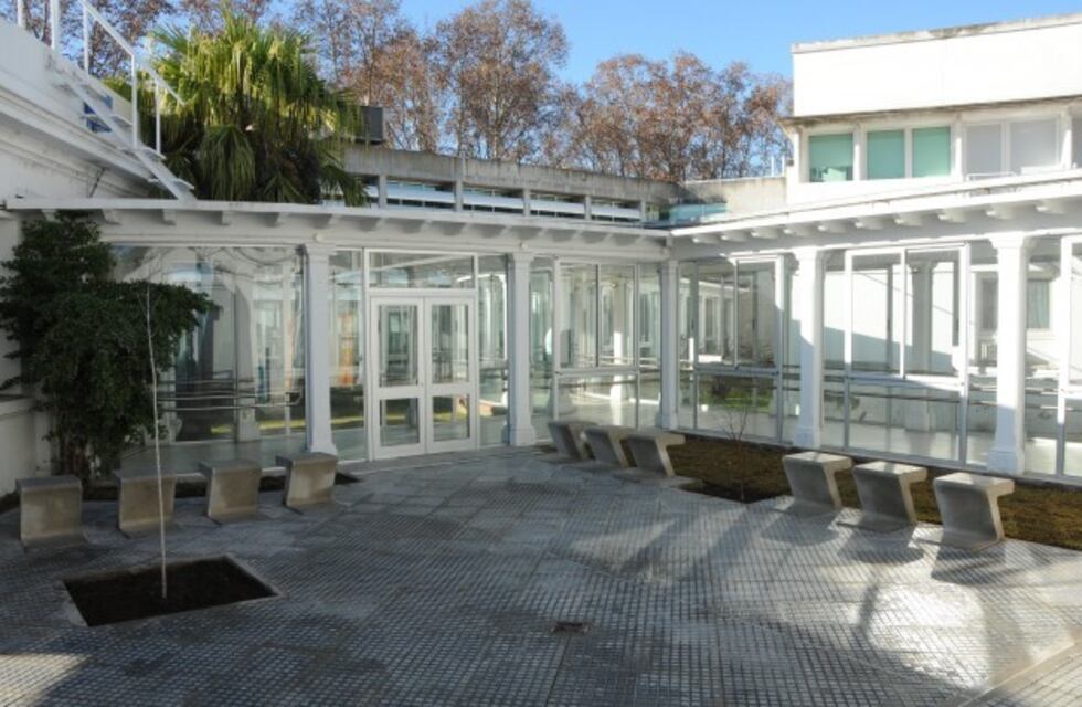 Un aparato para tratar cardiopatías en Rosario lleva 18 meses en la Aduana