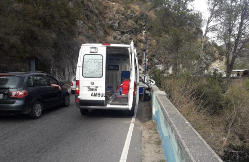 Villa Ciudad de América: perdió el control de la motociclista y resultó lesionado