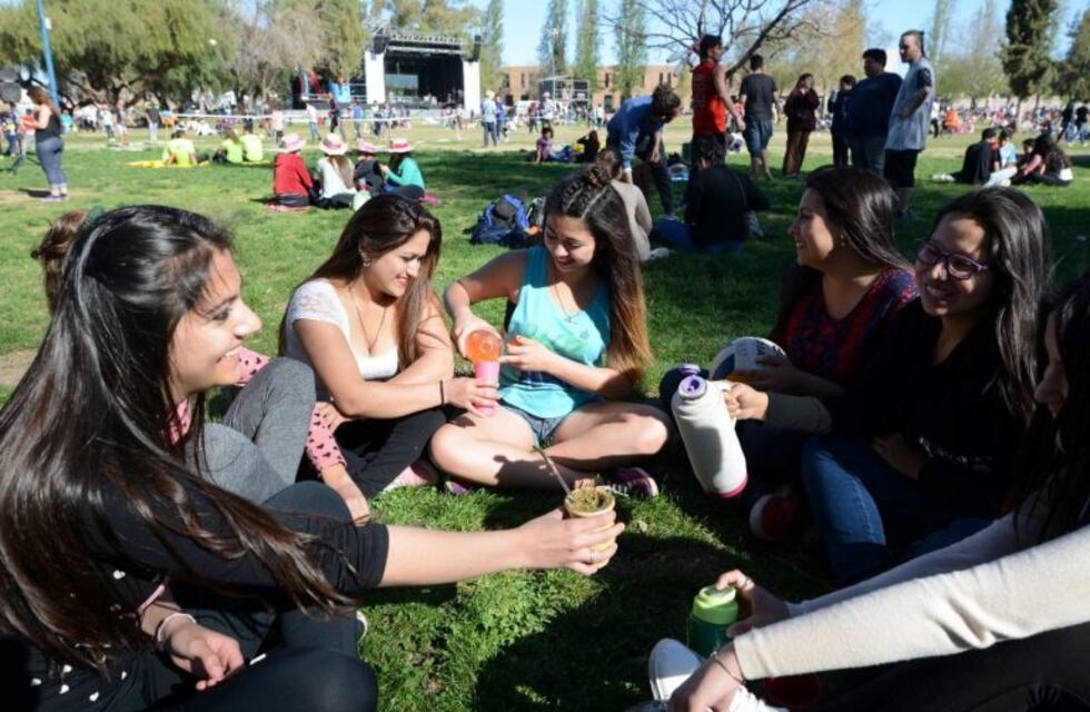 Buscan desalentar las reuniones privadas para el festejo del estudiante