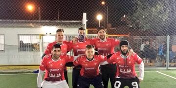 En el picado, varios de los jugadores Gloriosos se mostraron como para que los vea Darío Franco\u002E