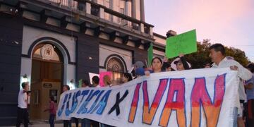 Marcha por Iván Pérez\nCrédito: máximaonline