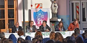 De izquierda a derecha\u002E Carlos Wohn, Carlos Linares, Gustavo Menna, Gloria Sáez y Maximiliano Masquijo\u002E