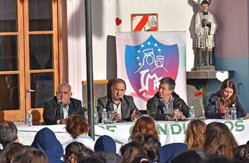 Candidatos a gobernador participaron de un debate organizado por estudiantes