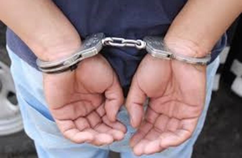 Sin códigos: Detienen a un hombre de golpear a su madre