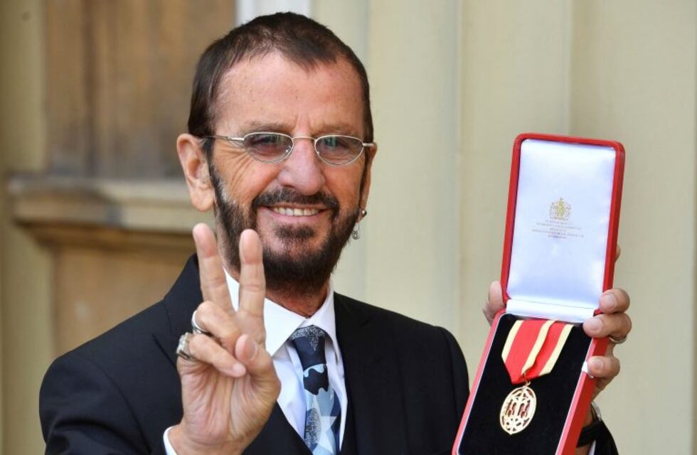 Ringo Starr es un "sir": recibió la Orden de Caballero del Imperio Británico