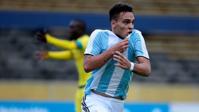 QUI22. QUITO (ECUADOR), 02/02/2017.- El jugador argentino Lautaro Martu00ednez celebra despuu00e9s de anotar un gol hoy, jueves 2 de febrero de 2017, durante un partido entre Argentina y Colombia por el Sudamericano Sub'20 Ecuador 2017, en el estadio Atahualpa de Quito (Ecuador). EFE/Josu00e9 Ju00e1come ecuador quito Lautaro Martu00ednez futbol campeonato sudamericano sub 20 futbolistas partido seleccion argentina vs colombia