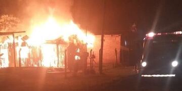 La vivienda era alquilada a un hombre que no se encontraba cuando comenzaron las llamas\u002E