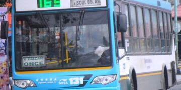 Las líneas 112, 165 y 243 de colectivos continúan con el paro por tiempo indeterminado\u002E